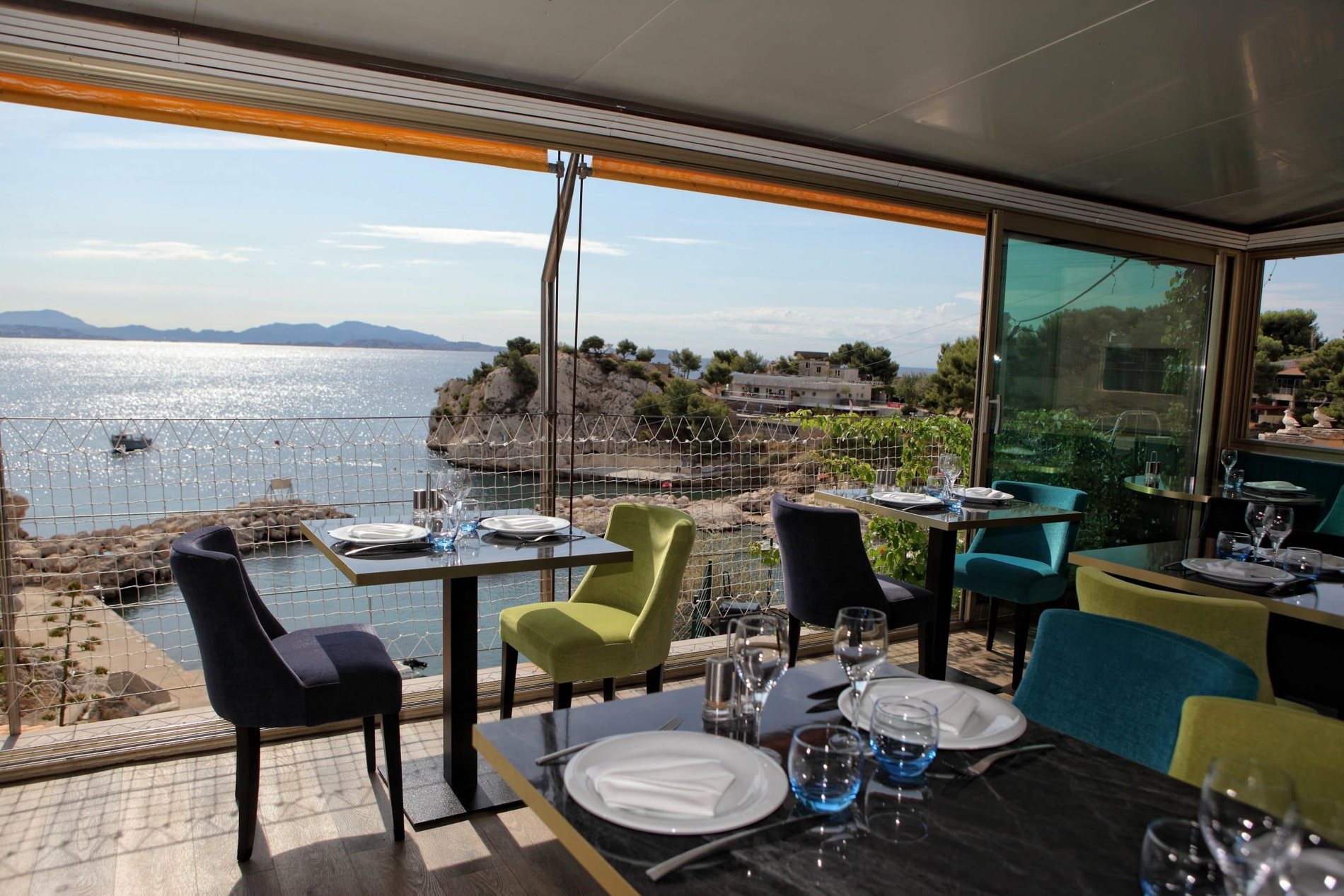 Terrasse de l'Auberge du Mérou, vue mer